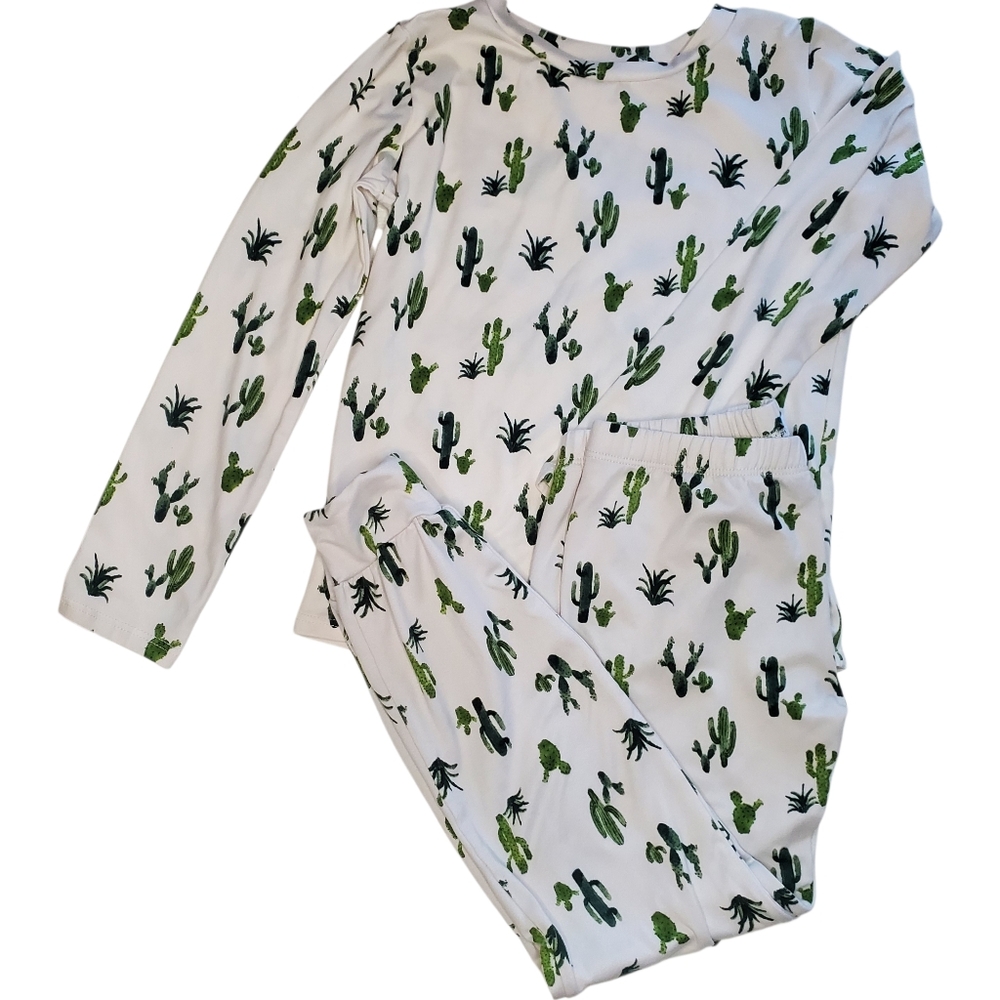 Cozys 2 Piece Pajama Top & Bottom Set Arizona Green Cactus Kids Medium Size 8-9